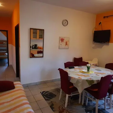 Jenny I Tania 洛帕