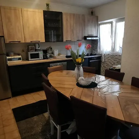 Jenny I Tania 洛帕