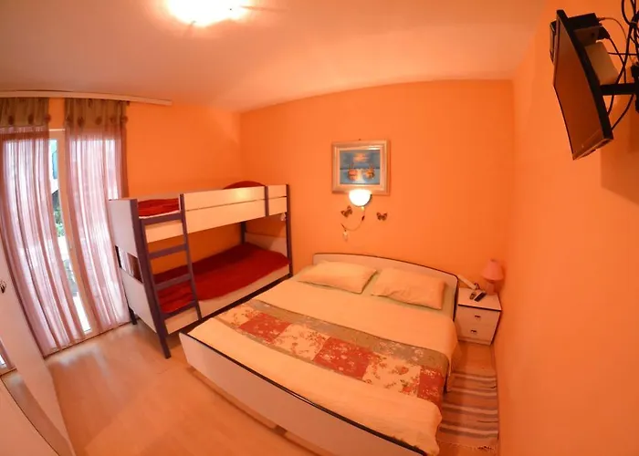 Jenny I Tania 洛帕