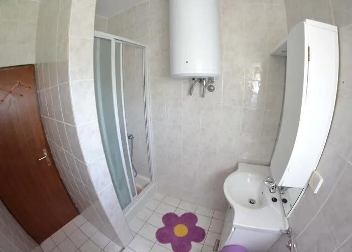 Jenny I Tania 洛帕